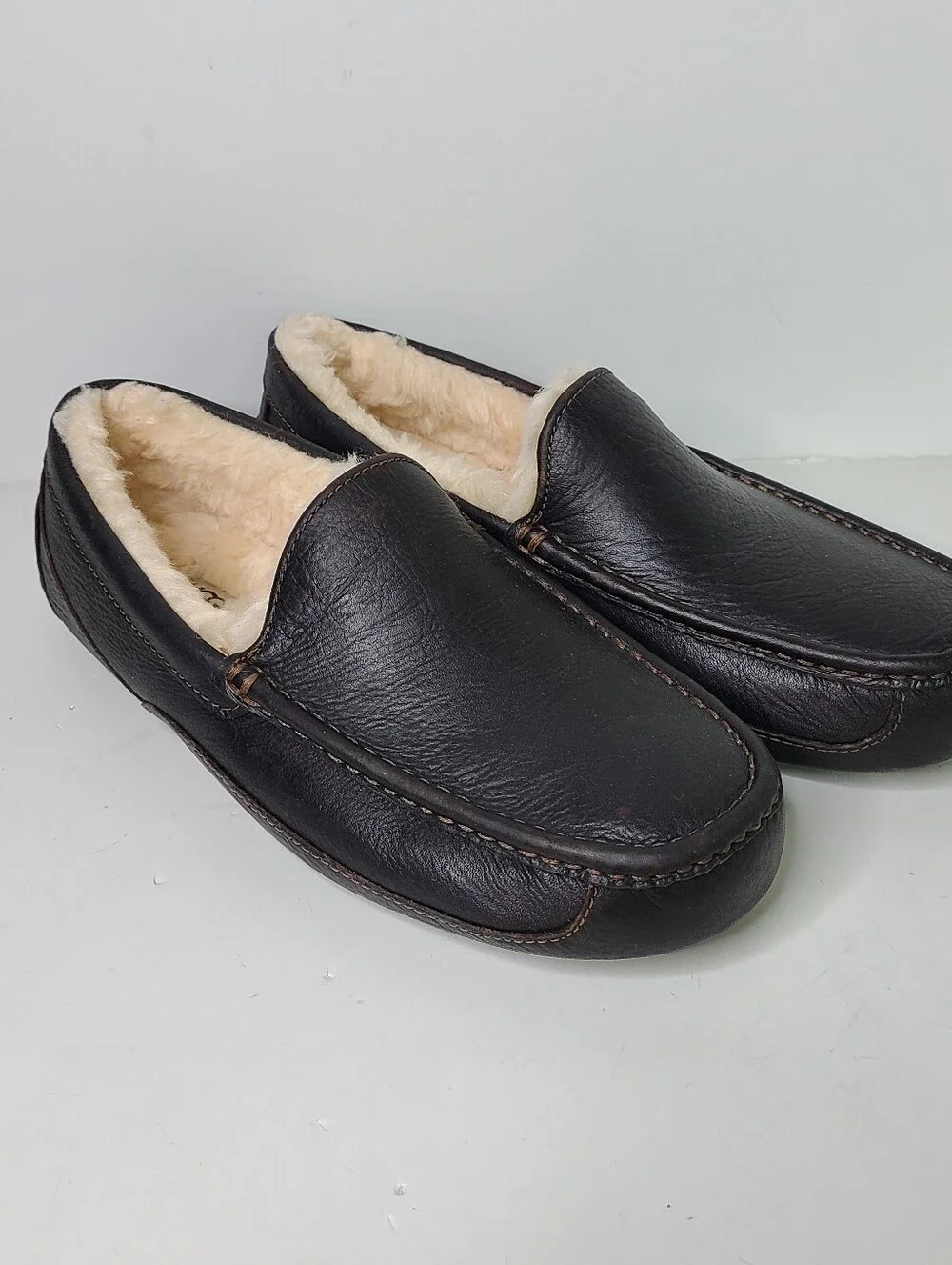 UGG Espresso Ascot Slipper Shoes